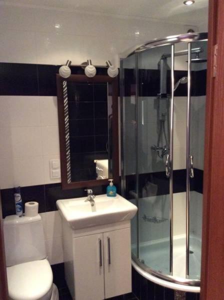 Apart Na Himnaziinoi Naberezhnii Apartment Kharkov Ngoại thất bức ảnh